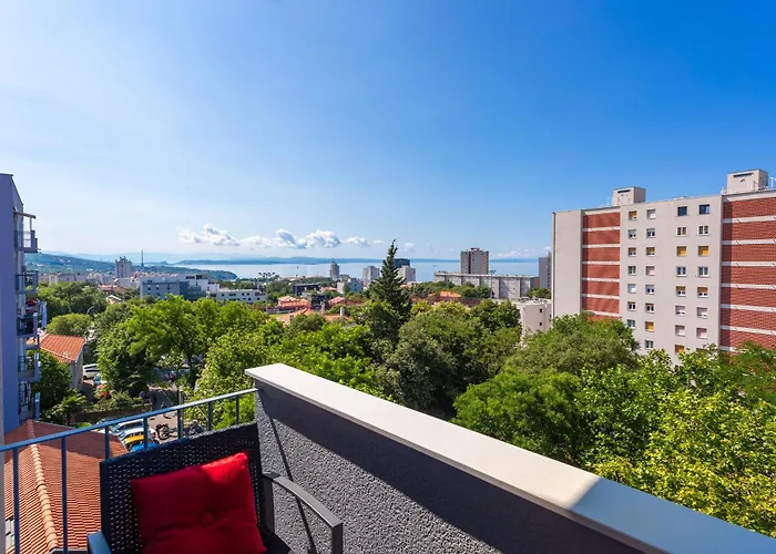 Brand New Apartment Close To The Beach, City Center And University Of Rijeka - Apartment Karlo