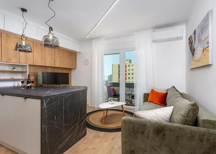 Brand New Apartment Close To The Beach, City Center And University Of Rijeka - Apartment Karlo