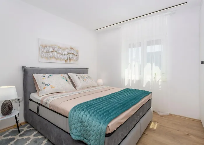 Brand New Apartment Close To The Beach, City Center And University Of Rijeka - Apartment Karlo