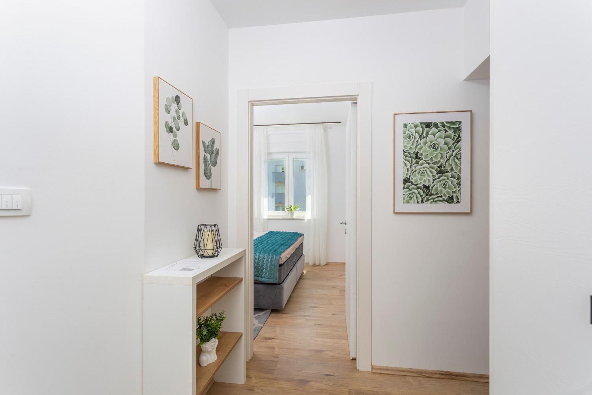 Brand New Close To The Beach, Center And Of - Karlo Rijeka